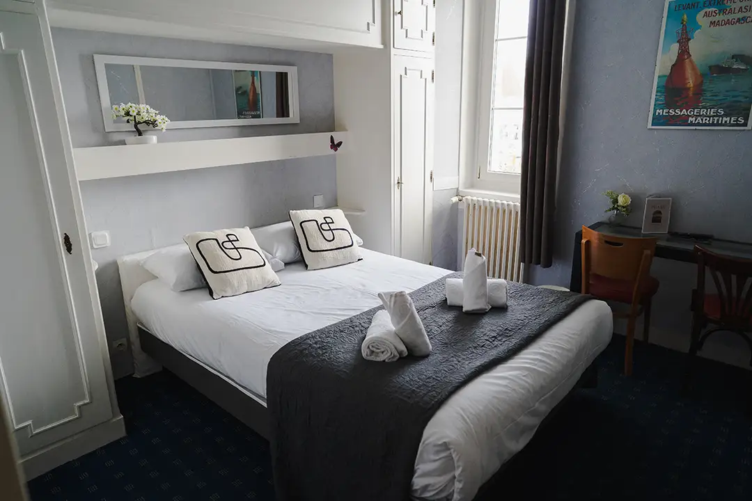 Hotel ouistreham Le Phare