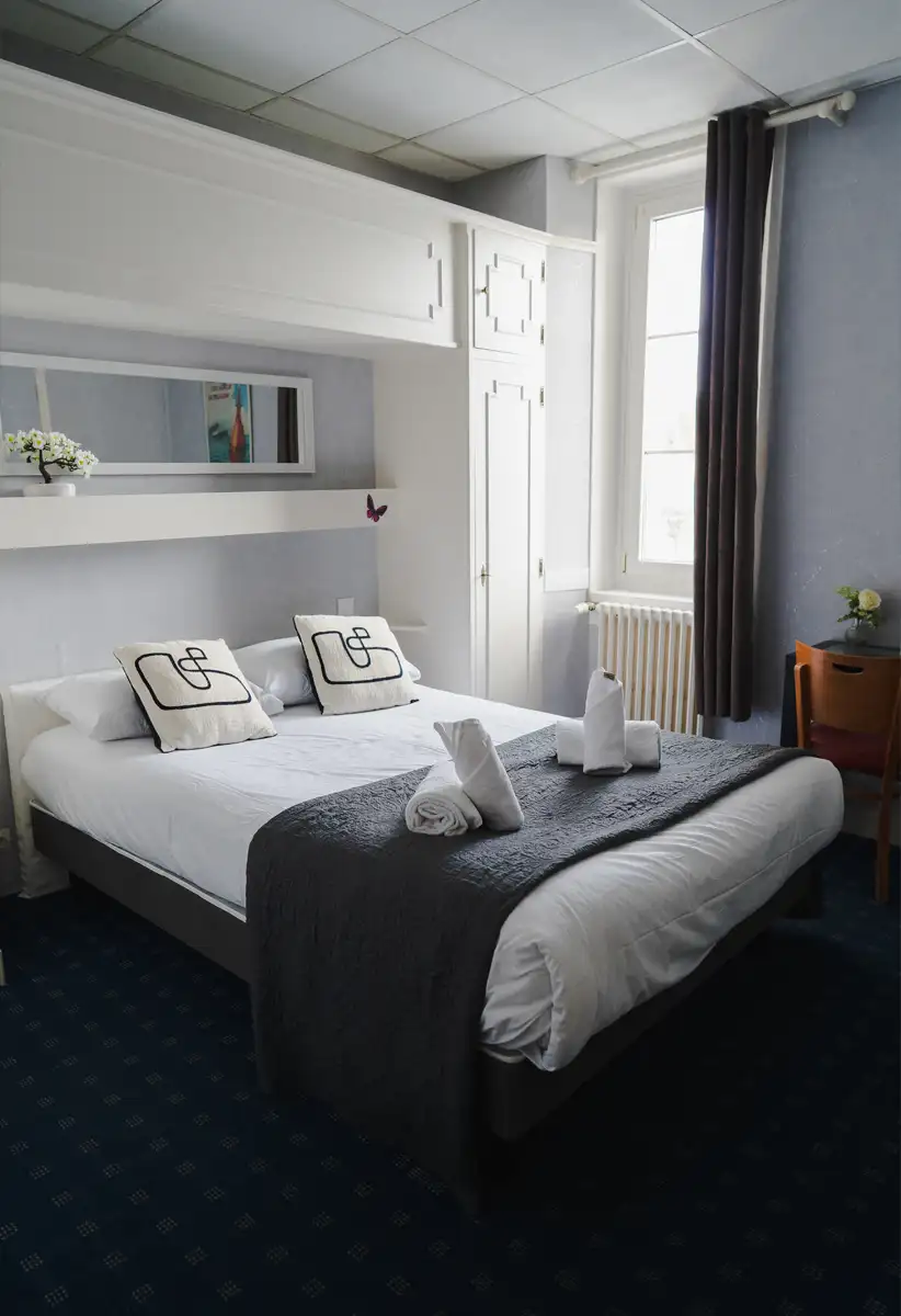Hotel ouistreham Le Phare